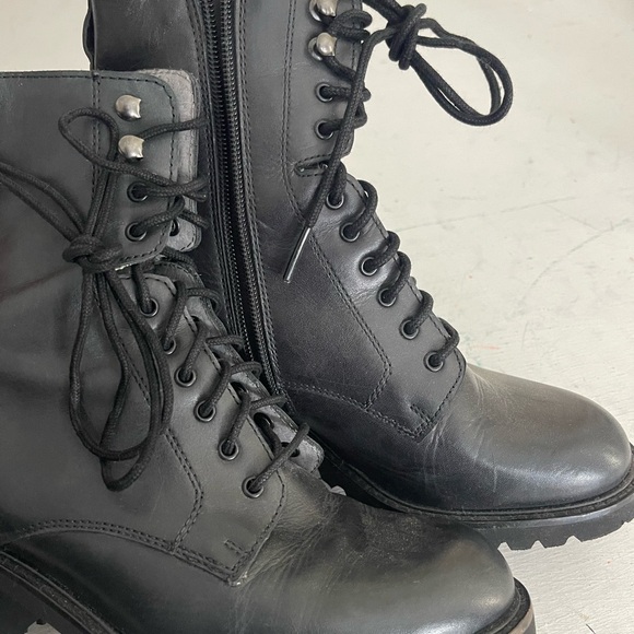 Seychelles black leather healed boot. Size: 7 excellent condition - Picture 6 of 12